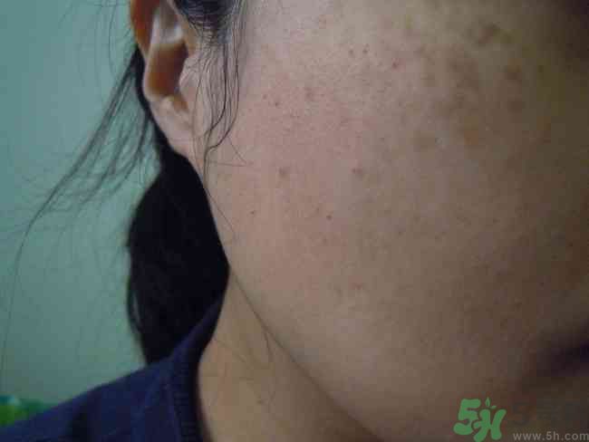 sk2棒棒糖粉凝霜好用嗎？skii粉凝霜使用方法