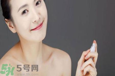 法國(guó)嬌蘭痘印遮瑕膏怎么用？法國(guó)嬌蘭痘印遮瑕膏使用方法