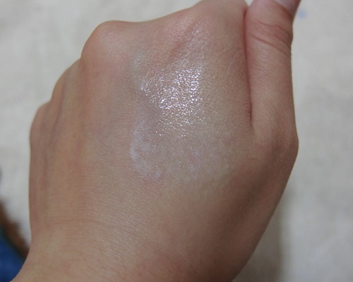 美寶蓮夢(mèng)幻奇跡控油透潤(rùn)持妝乳怎么樣？好用嗎？
