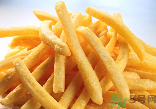 薯?xiàng)l沒炸熟可以吃嗎?薯?xiàng)l沒炸熟吃了會(huì)怎么樣