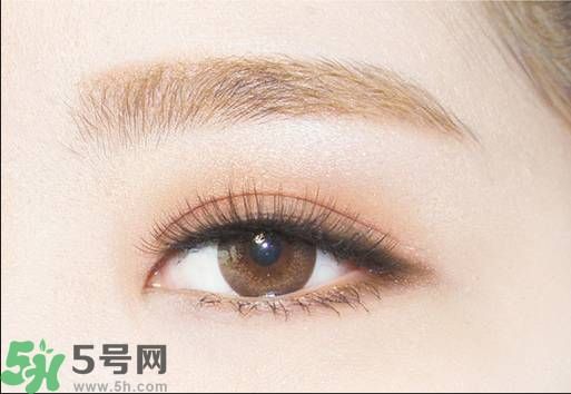 眉筆和眉粉哪個(gè)好用？眉筆和眉粉有什么區(qū)別？