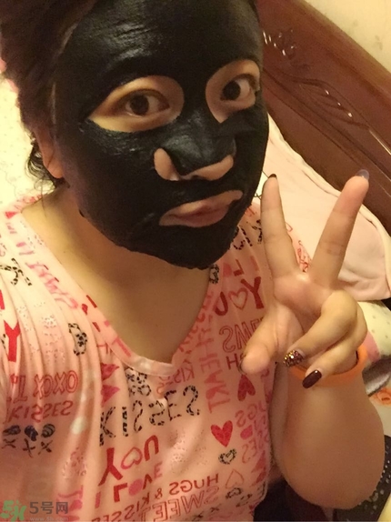 歐尚坊黑面膜怎么樣？歐尚坊黑蒜竹炭蠶絲面膜好用嗎？