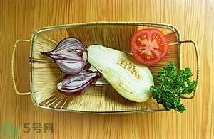 白茄子能治雀斑嗎？白茄子可以祛斑嗎？
