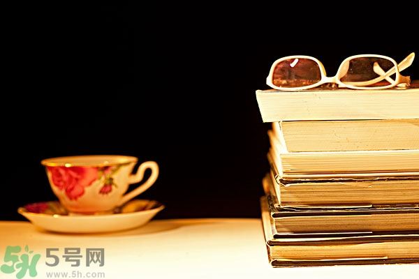 熬夜第二天怎么保持精神？熬夜第二天頭疼怎么辦？