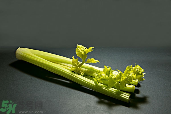 芹菜對心臟好嗎？吃芹菜對心臟有什么影響？