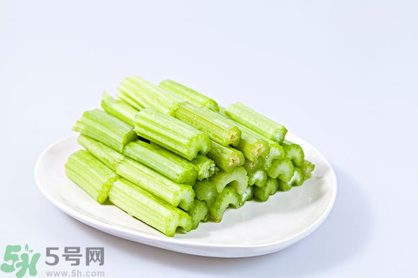 芹菜放久了能吃嗎？芹菜放軟了還能吃嗎？