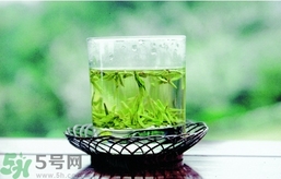 喝蓮子心能減肥嗎？蓮子心泡茶喝能減肥嗎？