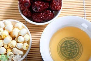 喝蓮子心能減肥嗎？蓮子心泡茶喝能減肥嗎？