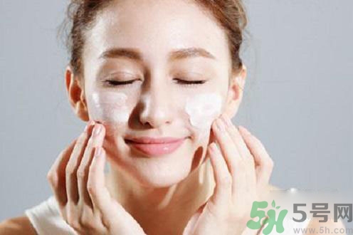 晚上怎么保養(yǎng)皮膚？晚上保養(yǎng)皮膚的方法
