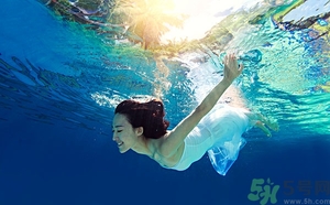 潛水能化妝嗎？女生潛水可以不可以化妝？