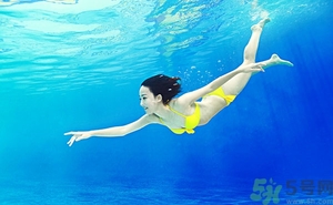 潛水能化妝嗎？女生潛水可以不可以化妝？