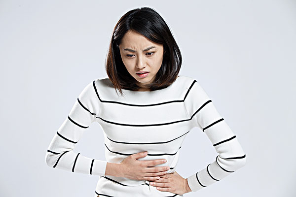 吃涼的胃疼是怎么回事？吃冷的肚子疼怎么辦？