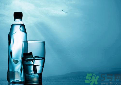 礦泉水和純凈水的區(qū)別是什么？礦泉水和純凈水哪個(gè)好？