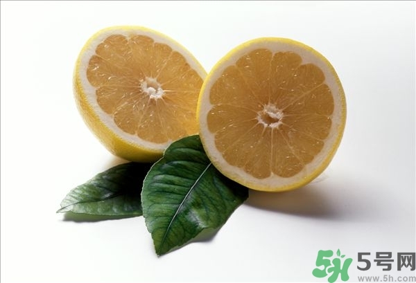 柚子是熱性的嗎？吃柚子要注意什么？