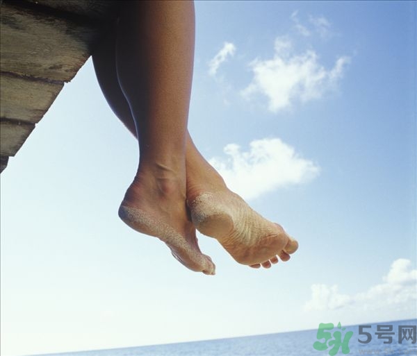 腳水腫是怎么回事？腳水腫了怎么辦？