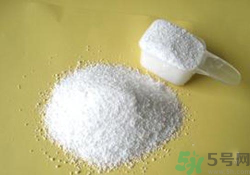 用洗衣粉手發(fā)熱是怎么回事？洗衣粉傷手怎么辦？