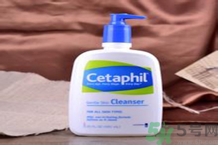 cetaphil絲塔芙溫和無泡潔面乳適合什么膚質(zhì)？cetaphi潔面乳敏感膚質(zhì)可以用嗎？