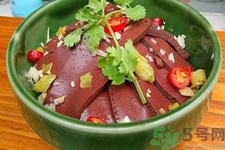 寶寶可以吃豬血嗎？寶寶多大可以吃豬血？