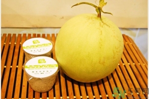 香瓜里面有紅點(diǎn)能吃嗎？香瓜瓤里面有紅點(diǎn)還能吃嗎？