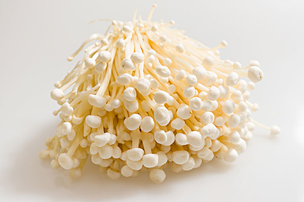 金針菇變黃了還能吃嗎？金針菇放久了黃了可以吃嗎？