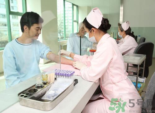 獻(xiàn)血后可以洗澡嗎？抽血后可以洗澡嗎？