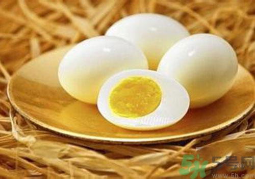 煮熟的雞蛋隔夜可以吃嗎？吃了隔夜的熟雞蛋有什么危害？