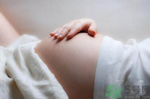胎教應(yīng)該對寶寶說什么？胎教的時(shí)候要注意什么？