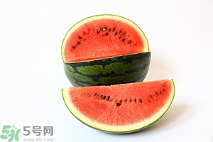 如何辨別西瓜生熟？怎么看西瓜熟不熟？