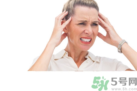女人濕氣重的癥狀有哪些？女人濕氣重有什么表現(xiàn)？