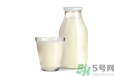 喝牛奶拉肚子怎么回事？?如何預(yù)防喝牛奶拉肚子呢？