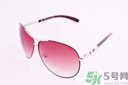 太陽鏡什么材質(zhì)好？太陽鏡什么材質(zhì)的鏡片好？