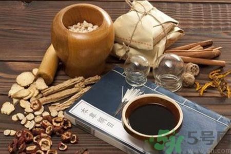 三伏天可以吃中藥嗎？三伏天吃中藥會(huì)不會(huì)上火？