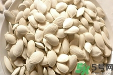 吃南瓜子的好處？吃南瓜子的壞處？