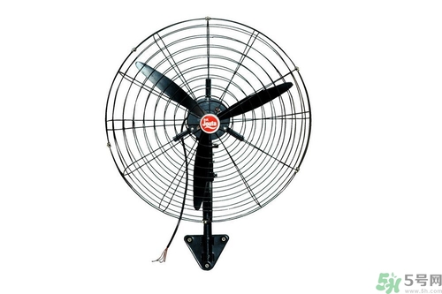 吹空調(diào)咳嗽怎么辦？吹空調(diào)好還是吹電扇好？