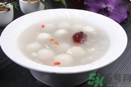 米酒變酸是什么原因 米酒變酸還能喝嗎？