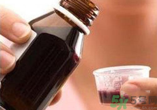 藿香正氣水可以空腹喝嗎？喝藿香正氣水的注意事項(xiàng)？