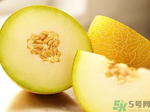 哈密瓜籽能吃嗎？哈密瓜酸了還能吃嗎？