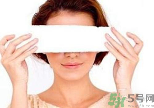 眼睛腫了用冷水敷還是熱水敷？眼睛腫了怎么辦？