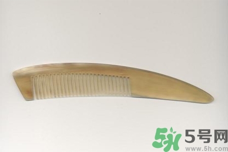牛角梳的作用是什么？如何保養(yǎng)牛角梳？