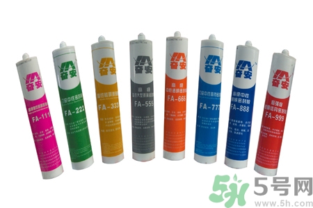 膠可以用什么洗掉？膠水怎么處理干凈？