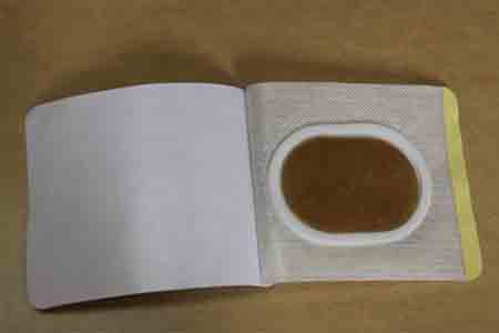 膏藥的使用方法？如何正確貼傳統(tǒng)黑膏藥？