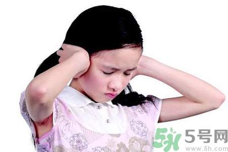 耳朵嗡嗡響怎么治療？耳朵嗡嗡響吃什么藥？
