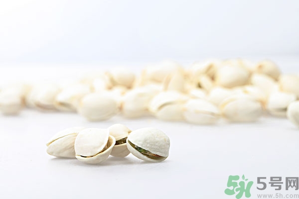 吃開心果會(huì)長(zhǎng)胖嗎?一顆開心果的熱量是多少