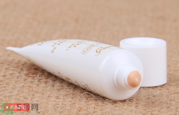 臉部防曬用什么護膚品好？臉上防曬哪個牌子好？