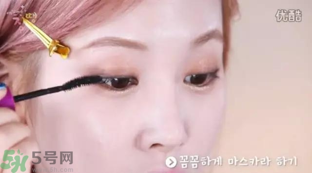 戴眼鏡怎么化妝？眼鏡妝怎么畫