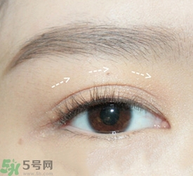 戴眼鏡怎么化妝？眼鏡妝怎么畫