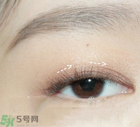 戴眼鏡怎么化妝？眼鏡妝怎么畫