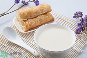 豆奶粉結(jié)塊還能喝嗎？豆奶粉分層還能喝嗎？
