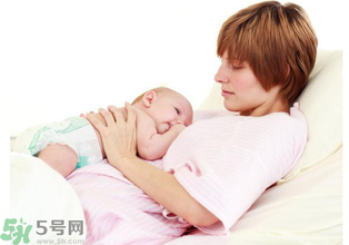 剖腹產(chǎn)后多久來月經(jīng)？剖腹產(chǎn)后月經(jīng)不調(diào)的表現(xiàn)？