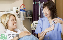 剖腹產(chǎn)后多久來月經(jīng)？剖腹產(chǎn)后月經(jīng)不調(diào)的表現(xiàn)？